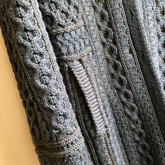 Aran Crafts Wool Sweater Coat Scalloped Bottom - Picture 11 of 12